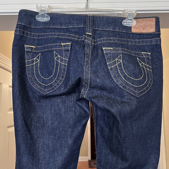 NWOT True Religion Low Rise Straight Leg Dark Wash Crop Capri Jeans Size 29 - Picture 3 of 7